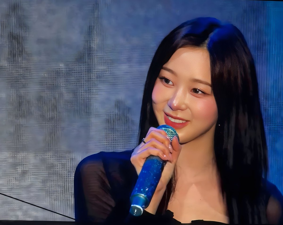 urmoon_aeri's tweet photo. prettiest 😩 https://t.co/bQ4EqEcbgy