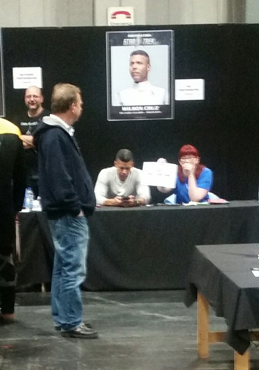 DAKKADAKKA1's tweet image. Daily Remider. Star Trek Discovery actors have almost completely stopped showing up to conventions because nobody wants their autographs.