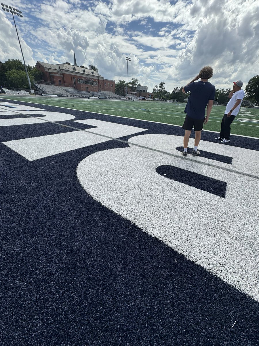 JeremiahAllen53's tweet image. Had a great Junior day visit with @ElmhurstU_FB! Thank you @CoachTreschitta for the invite. Great coaching staff and facilities looking forward to coming back for a camp! @CoachCCeletti30 @Coach_Heffernan @PrepRedzoneIL @EDGYTIM