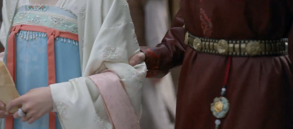 UM PONTO tweet media