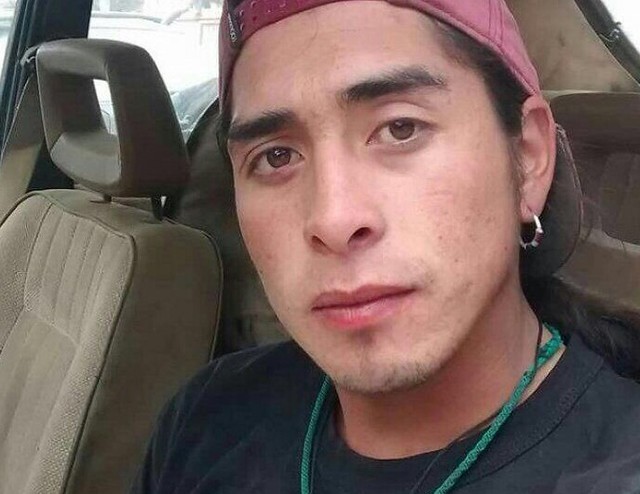 gargantapodero's tweet photo. Luego de 8 años a Rafita la historia lo terminó de absolver. Condenaron a los prefectos que lo asesinaron por la espalda bajo la gestión de Patricia Bullrich de 2017. La misma que decía: "no tenemos que probar lo que hacen nuestras fuerzas de seguridad". ¡Ganó la verdad! (+) https://t.co/a3uWacEQK1