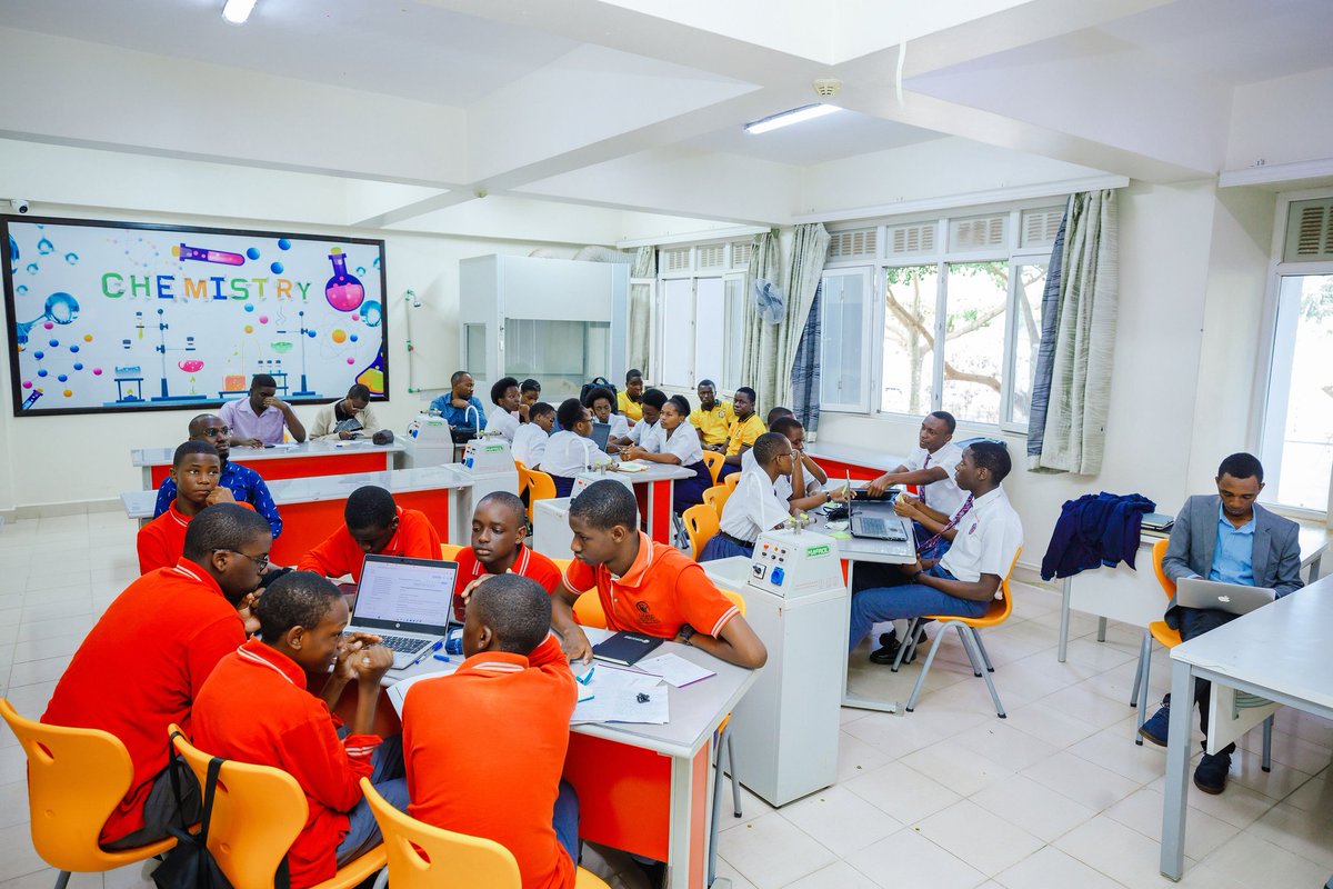 sofuganda_'s tweet photo. Sights from across the eighteen Science Fight Rooms, where the real action of the National Science Olympiad happened. Science Fights ask students not just to know, but to understand, to question, and to defend. https://t.co/nbVQbO1tCp