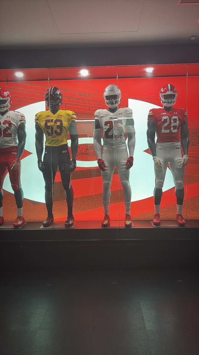 AbdulAlade_'s tweet photo. Had a great time competing at the University of Maryland. Learned a lot and I’m locked in for what’s next. @CoachLocks @TerpsFootball @4GoLive #RecruitHim #CollegeFootball 
📍Maryland Prospect Camp https://t.co/GYAGp7cvrp
