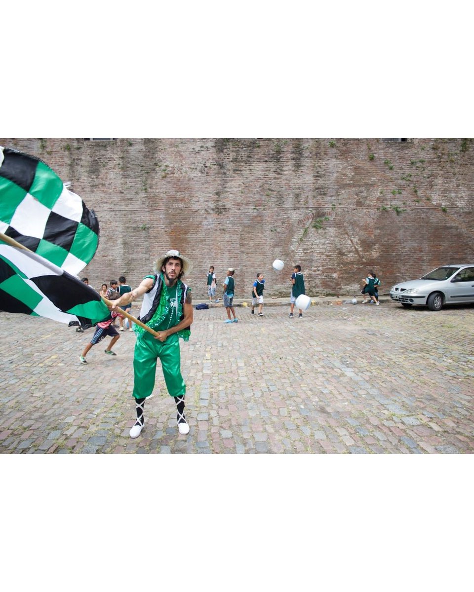 PInvoluntario's tweet image. #candombe

#pestañeoinvoluntario #canon #photo #argentina