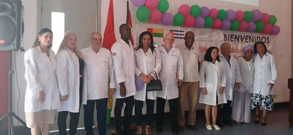 Emotivo acto se realizò hoy en la facultad Raùl Diaz Arguelles con motivo del fin del curso escolar y la despedida de 8 colaboradores que terminamos la misiòn en este hermano paìs.
#BMCGuineaBissau
<a href="/WongCorrales/">Luis Armando Wong Corrales</a>