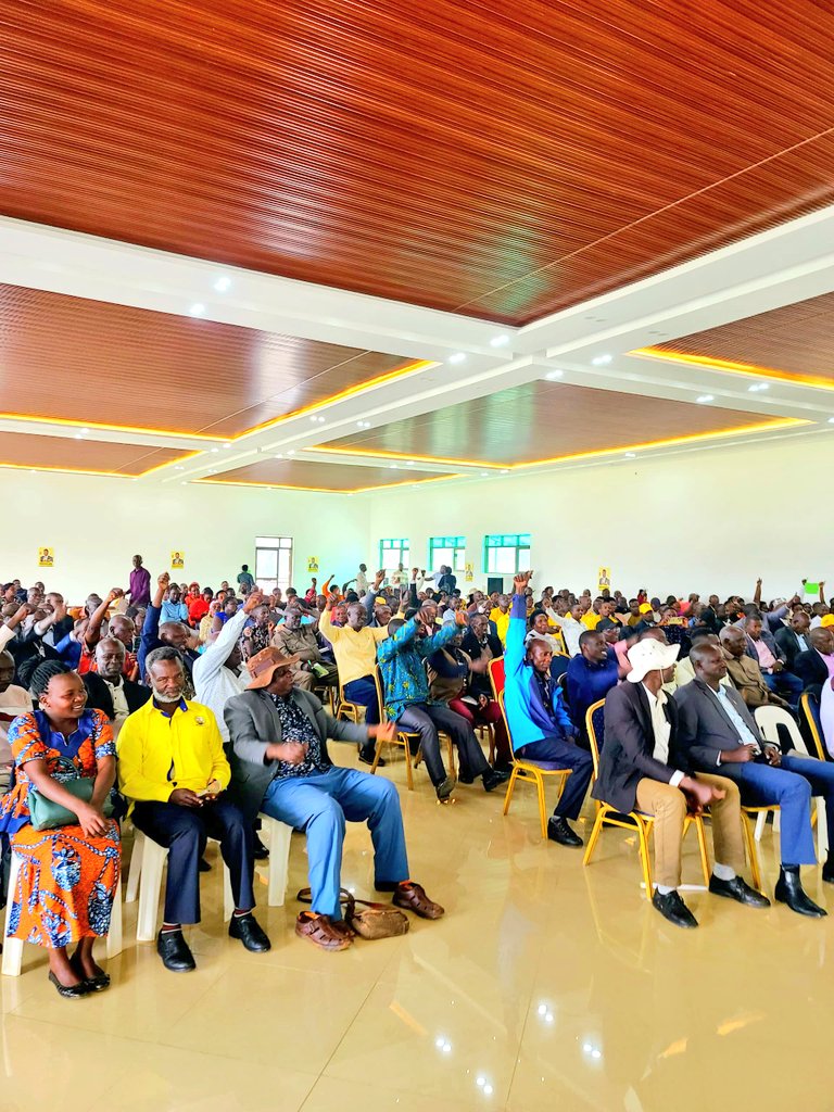 #CalvinforEastern
Bundibugyo District delegates today  got  impressed with David Calvin Echodu's visit, appreciating his hands-on approach and commitment to engaging with them directly. 

#CalvinforEastern <a href="/NRMOnline/">NRM Party</a>