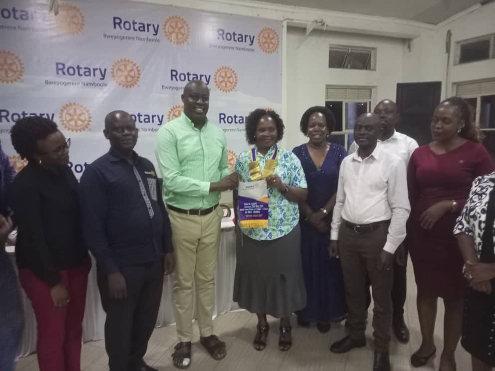 Bukerere Rotary Club (@bukerererot2025) on Twitter photo Welcome Back <a href="/BukerereRot2025/">Bukerere Rotary Club</a> club members from this glamorous and memorable visit to Rotary Club of Bweyogerere. We appreciate the hospitality given to us and promise the same when you visit this Saturday (June, 2028) as we officially open our home at Volt Lounge, Bukerere road. Welcome Back <a href="/BukerereRot2025/">Bukerere Rotary Club</a> club members from this glamorous and memorable visit to Rotary Club of Bweyogerere. We appreciate the hospitality given to us and promise the same when you visit this Saturday (June, 2028) as we officially open our home at Volt Lounge, Bukerere road.