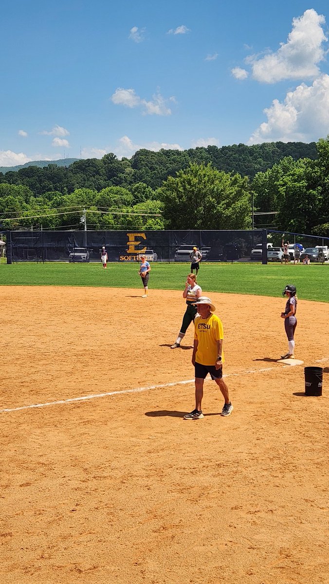 TNForce09's tweet photo. @AddisonfParrott and @LaurenFuss2027 took a drive up 75 after Scenic City to visit @ETSUSoftball and @SOFTBALLWCU in Johnson City.
Thanks coaches @CoachmilliSB
@BillWag85041744 and the rest of the staff for working with them, they had a great time!
#happycampers https://t.co/OJmj5Ra5I4