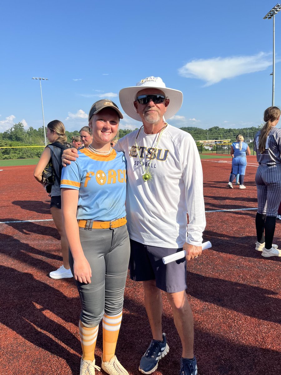 TNForce09's tweet photo. @AddisonfParrott and @LaurenFuss2027 took a drive up 75 after Scenic City to visit @ETSUSoftball and @SOFTBALLWCU in Johnson City.
Thanks coaches @CoachmilliSB
@BillWag85041744 and the rest of the staff for working with them, they had a great time!
#happycampers https://t.co/OJmj5Ra5I4