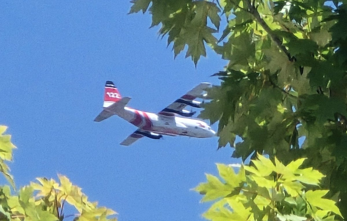 Elias_Funez's tweet image. Almost thought Cal Fire C 130 air tanker 122 was gonna reload retardant at the GVIAAB. Thoughts of the Rescuers Down Under came to mind when they scramble to make extra runway for the JUMBO. This one went back to McClellan, too large for GV #theunionnow #fireseason2025 #HawkFire
