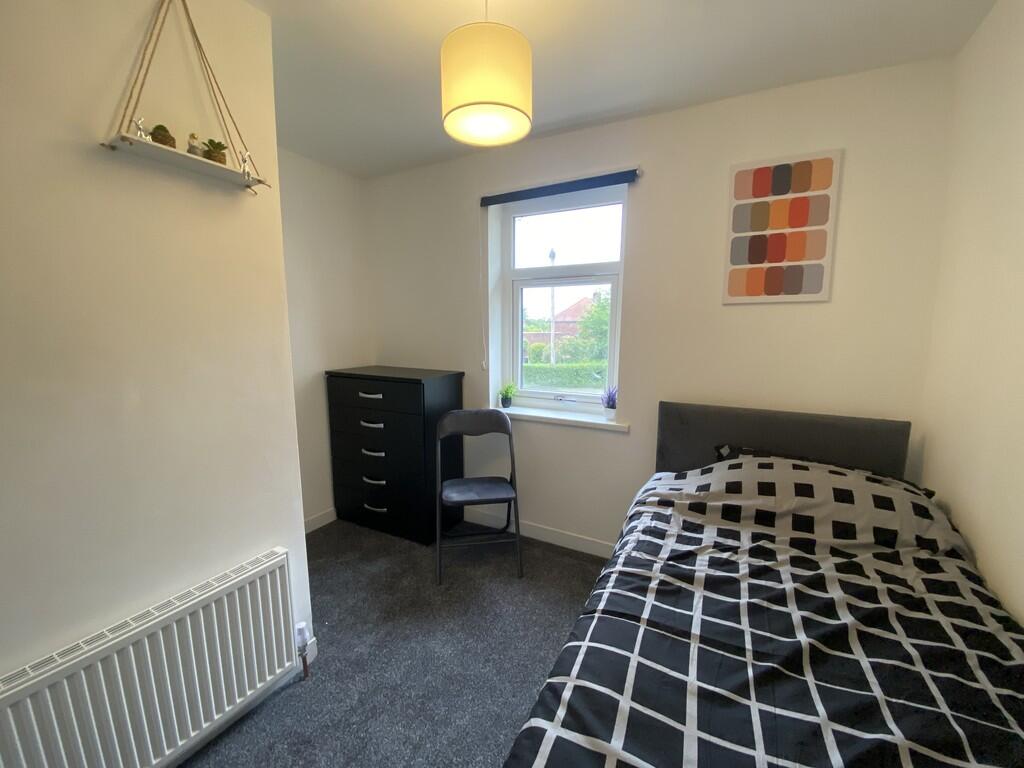 martinco_crewe's tweet photo. ⭐ RECENTLY REDUCED ⭐ 

🏡Now On The Rental Market - 1 bedroom house share. opportunity, Aldersey Road, Crewe
💷To Rent - £525 PCM Deposit £450 furnished
House Share Opportunity - Room 4

☎Contact our Crewe team on 01270 500905 for more info.

#martinandco #Crewe #rental https://t.co/BqudgDu1ir