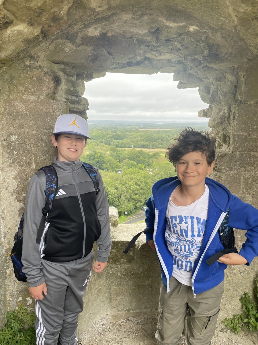 Miss Devlin tweet media