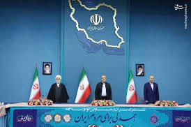 amirrazdh's tweet photo. در جنگ تحمیلی رژیم صهیونیستی، دولت #پزشکیان و دیگر قوا با تمام توان پشت رهبری و نیروهای مسلح ایستادند.
یادمان نرود، مدیریت هوشمندانه و هماهنگ سران قوا، بستر‌ساز همدلی و حمایت سراسری ملت ایران شد.
- با توهین‌کنندگان به مدافعان وطن، باید قاطع برخورد شود. https://t.co/SxsKy8FRS0