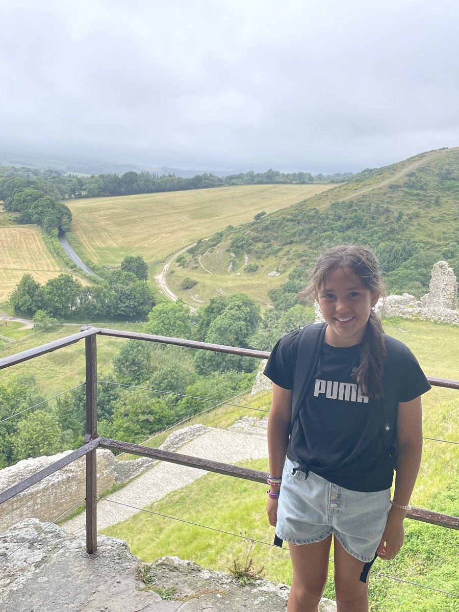 Miss Devlin tweet media