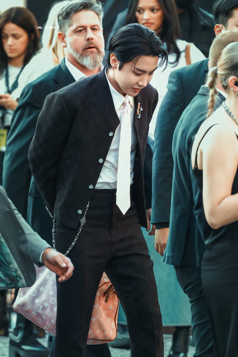 ֒ 𑁍¹⁺⁹܀ tweet media