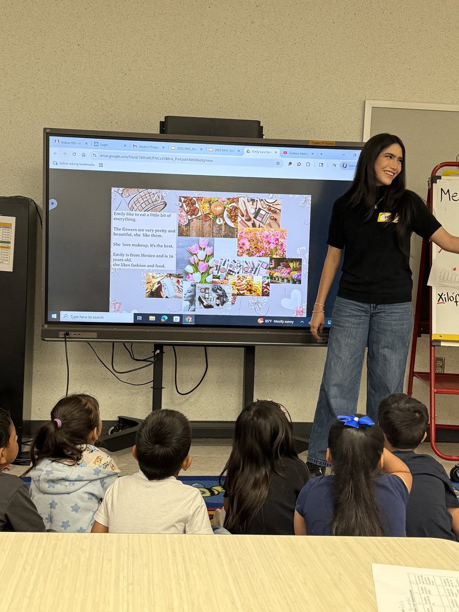NewmanKaileigh's tweet photo. AEA Creative Writing summer series ends with students Authors sharing their personal novels &amp; illustrations 

Today’s audience is the students  @Vardeman_AISD

Storytelling of experiences emotions, &amp; aspirations
@delgadong94 @AldineAEA @mslowpaz @drgoffney https://t.co/niXQQ6FI76