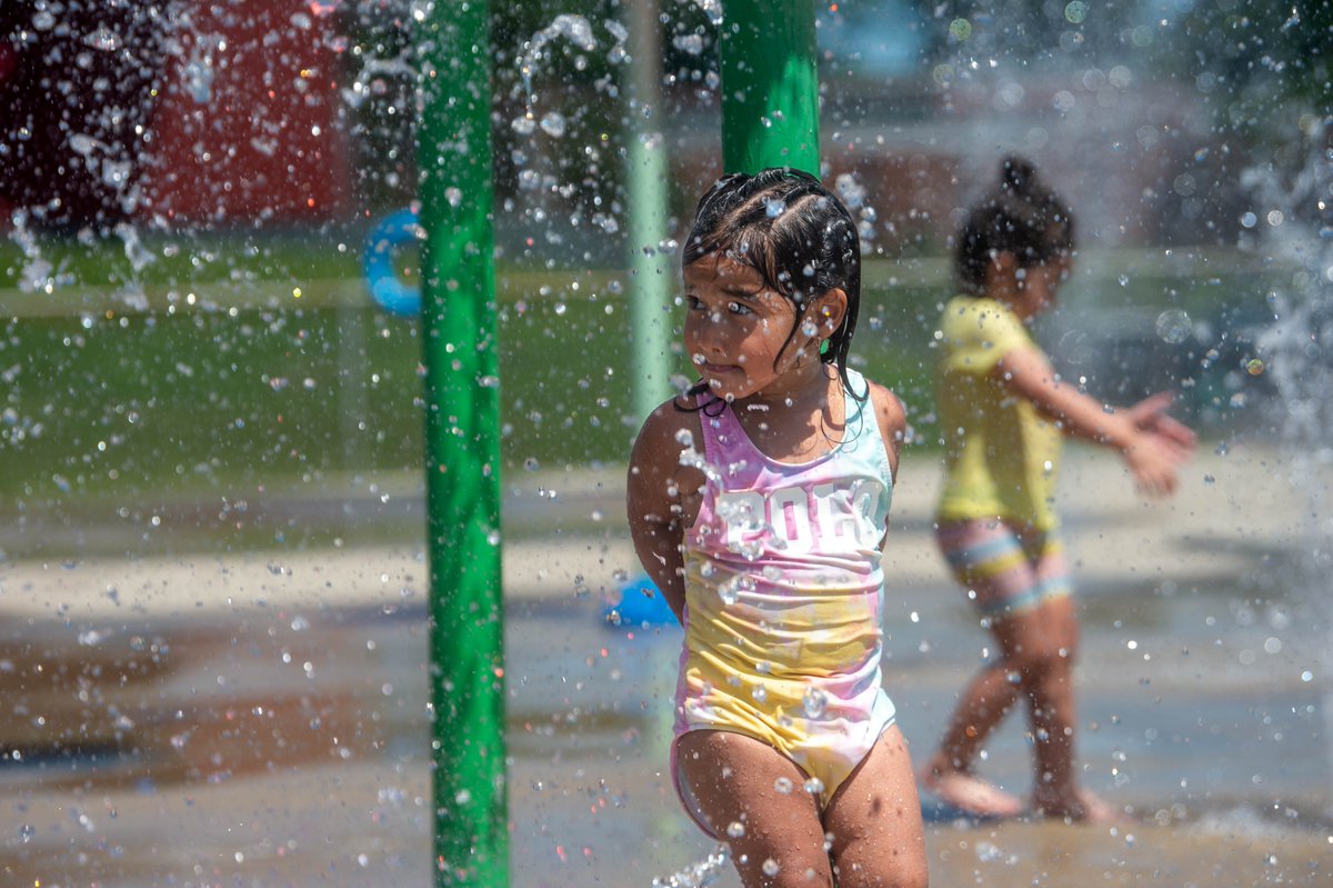 Aaron Flaum (@aaronflaumphoto) on Twitter photo On Assignment: Kids beat the heat at Connecticut splash pads
CLICK wp.me/pe82KB-ABoR for more photos
<a href="/hartfordcourant/">Hartford Courant</a> <a href="/newsgirlct/">Helen I. Bennett</a> #ctsummer #ctspalshpad #splashpad On Assignment: Kids beat the heat at Connecticut splash pads
CLICK wp.me/pe82KB-ABoR for more photos
<a href="/hartfordcourant/">Hartford Courant</a> <a href="/newsgirlct/">Helen I. Bennett</a> #ctsummer #ctspalshpad #splashpad