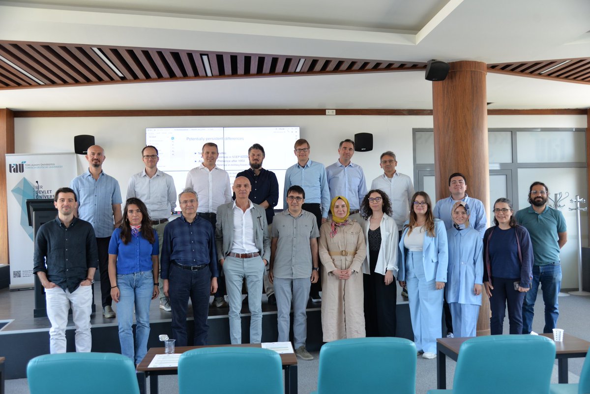 GNeidhofer's tweet image. A big thank you to all participants of the Turkish-German Workshop on the Economics of Migration 🇹🇷🇩🇪 at @tauedutrde, organized in collaboration with @ZEW, Freie Universität Berlin, and Koç Üniversitesi.
Special thanks to @Foundation_JF and @dfg_public for making it possible!
