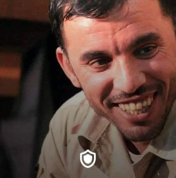 څوک چي د هيواد او خلکو د امنيت، سوکالۍ او ترقۍ له پاره  تر خپل سر تېريږي، د خپلي رښتينولۍ ثبوت ورکوي او  د تاريخ وياړ ګرزي.