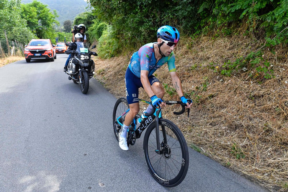 Bellissima giornata!! Prima vittoria in maglia @xds_astana_team felicissimo d aver messo il mio nome nell albo d oro del @girodellappennino Grazie a compagni e staff per avermi supportato alla grande 💪💪