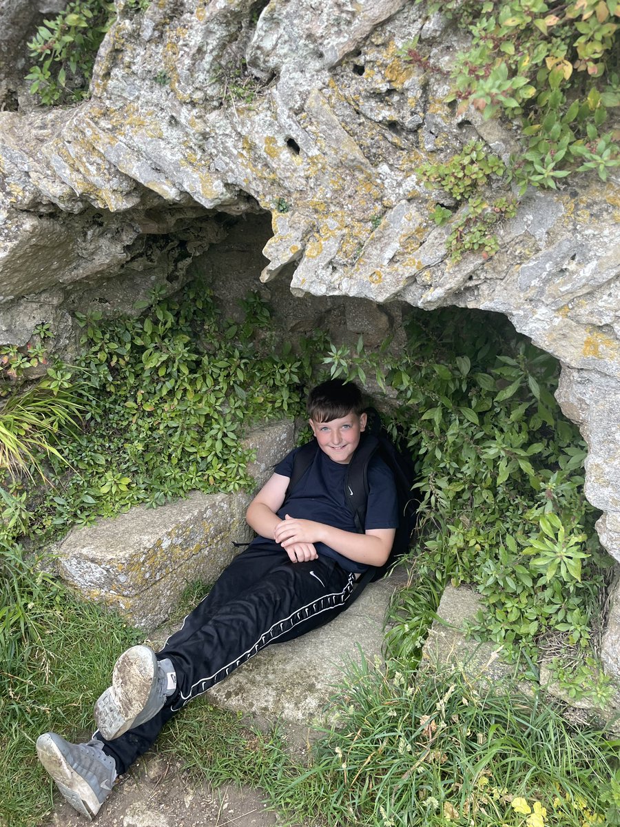 Miss Devlin tweet media