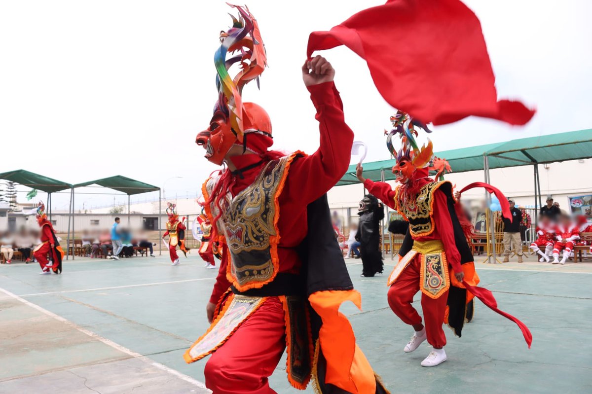 #NotaDePrensa | 🎭🇵🇪 PRONACEJ inauguró la exhibición folklórica "Yupaykuy - Volver a la Sociedad" en el CJDR Lima  

El #PRONACEJ realizó la exhibición folklórica “Yupaykuy – Volver a la Sociedad” en el Centro Juvenil de Diagnóstico y Rehabilitación de Lima, en el marco del
