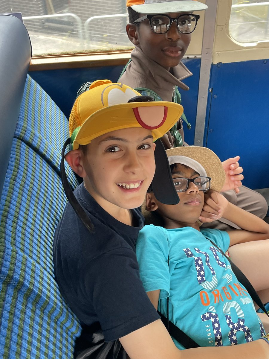 Miss Devlin tweet media