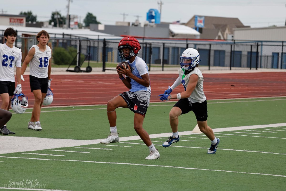 KeithMorrisIII's tweet image. 7V7 action