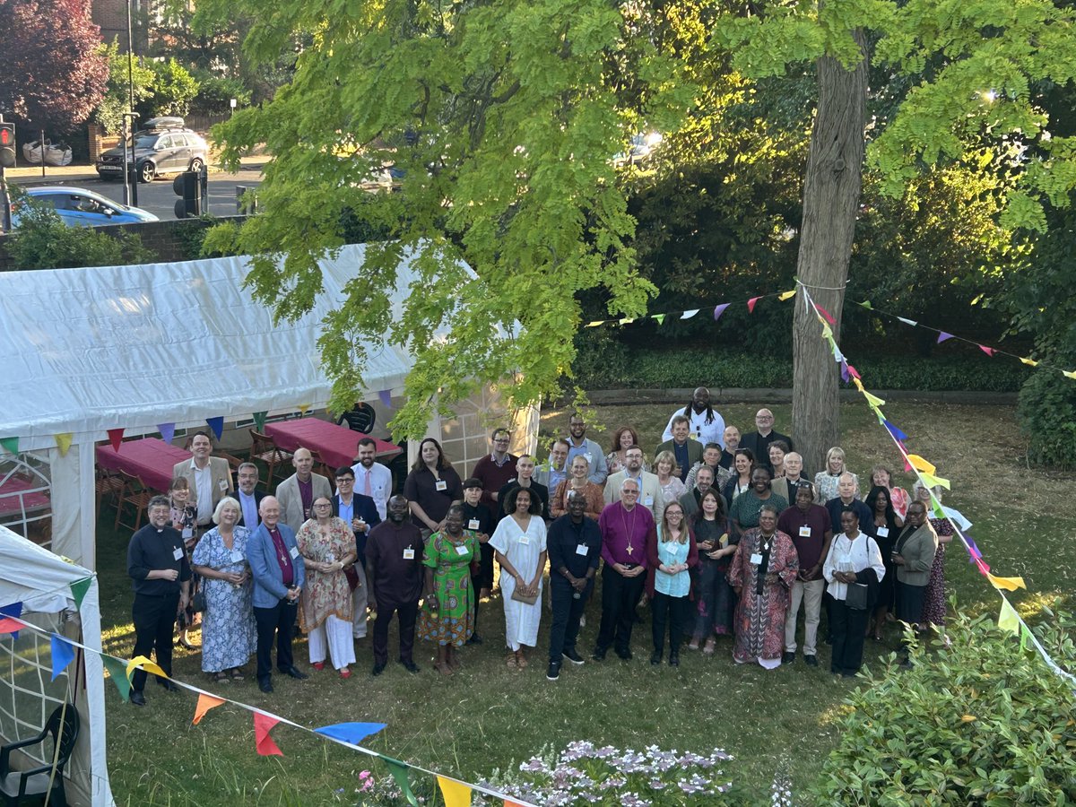 Bishop of Southwark (@bishopsouthwark) on Twitter photo A joy to welcome to Bishop’s House before their retreat the seventeen candidates who, God willing, will be made Deacon on Saturday <a href="/Southwarkcathed/">Southwark Cathedral</a> and their families - may God bless them as they embark upon the next stage of the adventure of faith <a href="/SouthwarkCofE/">Southwark Diocese</a> A joy to welcome to Bishop’s House before their retreat the seventeen candidates who, God willing, will be made Deacon on Saturday <a href="/Southwarkcathed/">Southwark Cathedral</a> and their families - may God bless them as they embark upon the next stage of the adventure of faith <a href="/SouthwarkCofE/">Southwark Diocese</a>