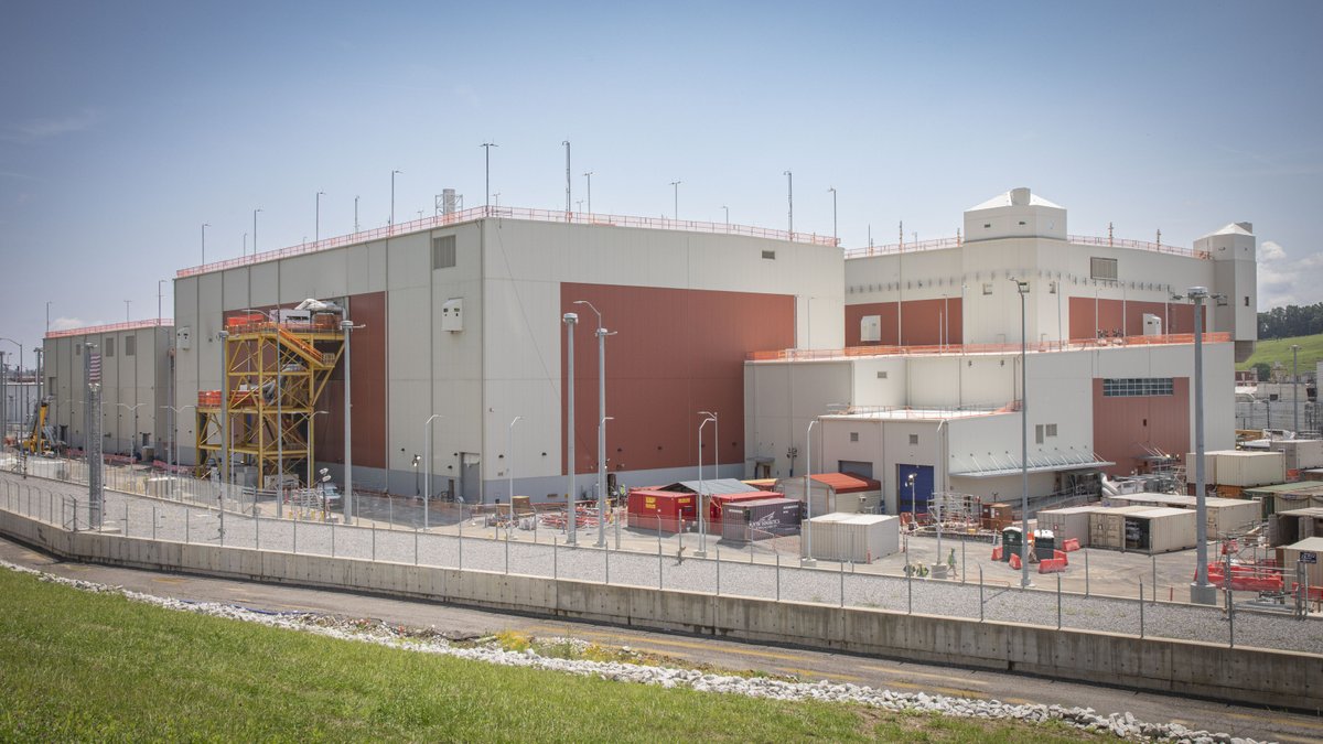 NNSANews's tweet photo. The Uranium Processing Facility team achieved the initial electrical energization of the project. With the recent energization of the Salvage and Accountability Building, the entire UPF complex is now connected to permanent plant power. @y12nsc https://t.co/TjkeB57tBw https://t.co/2cA0A2N8fC