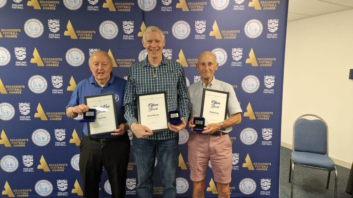 Congratulations and a big shout out to our very own club secretary and ex-Chairman <a href="/Gary_Celtic88/">gary reeves</a> for receiving a Long Service Award at the <a href="/BerksandBucksFA/">Berks & Bucks FA</a> Awards ceremony at Adams’s Park tonight, along with Phil from Beaconsfield FC and Ray from Marlow FC. Well done fellas 🥂