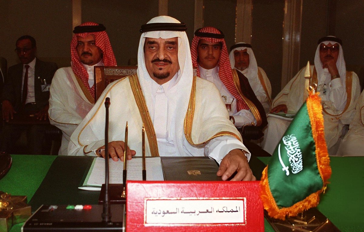 29 يناير 1991 –قالت وكالة الأنباء السودانية إن سفير المملكة العربية السعودية في الخرطوم تعهّد بطلب إعادة النظر من حكومته في قرار منع السودانيين من دخول المملكة.

ويُذكر أن السودان والسعودية يقفان على طرفي نقيض في موقفهما من حرب الخليج؛ فالسودان متعاطف مع العراق، بينما تشارك