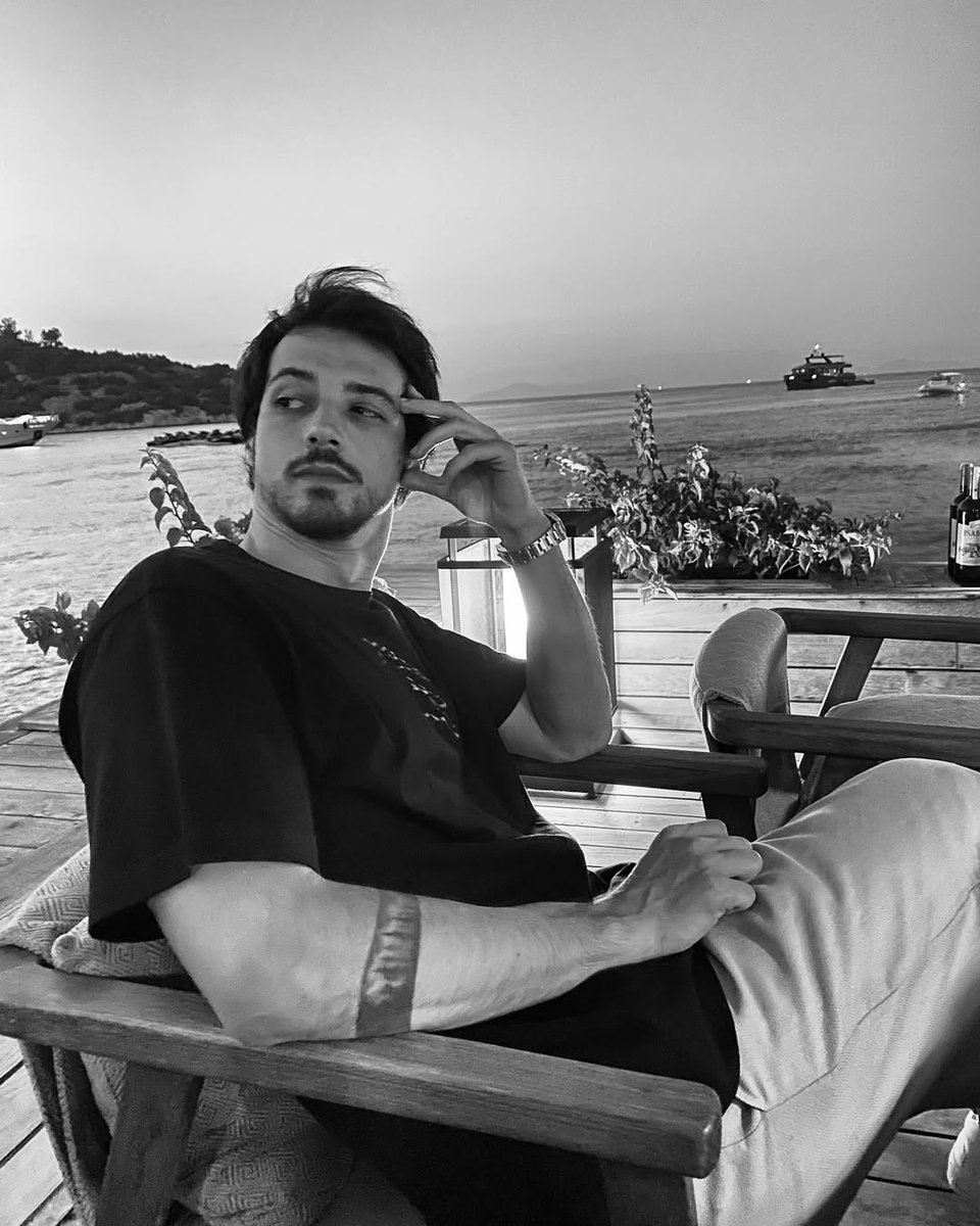 şu lavuğa benzeyen arkadaşınız falan varsa bana yapsanıza bi hayrınız dokunsun