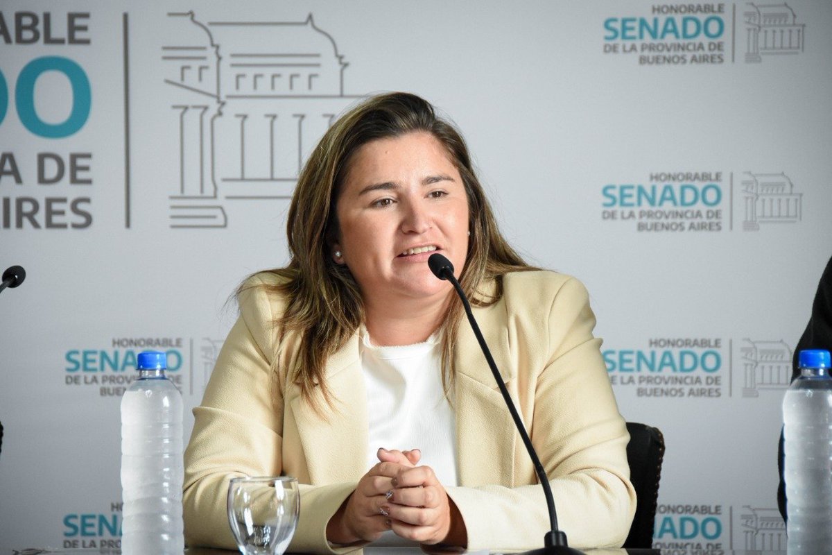 Radio Provincia AM 1270 (@provincia1270) on Twitter photo “Lo que pasó hoy no es sorpresa, sistemáticamente Milei nos dio la espalda”.
🎙️ <a href="/ayeduran/">Ayelen Duran</a> en #PaseLoQuePase🎧
💻provinciaradio.com.ar “Lo que pasó hoy no es sorpresa, sistemáticamente Milei nos dio la espalda”.
🎙️ <a href="/ayeduran/">Ayelen Duran</a> en #PaseLoQuePase🎧
💻provinciaradio.com.ar