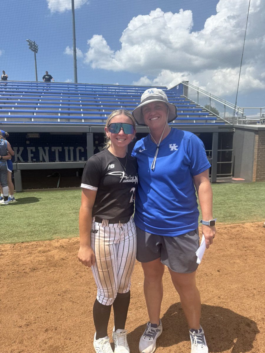 Thank you <a href="/UKsoftball/">Kentucky Softball</a> for hosting an amazing camp. I had a blast learning new drills in these past 2 days and I am so excited to put these drills  into my game. A huge thank you to <a href="/UKCoachLawson/">Rachel Lawson</a> , <a href="/UKCoachHimes/">Kristine Himes</a> , and <a href="/coachjb_18/">Molly Belcher</a> for making this camp happen! 💙🤍 Hope to see you