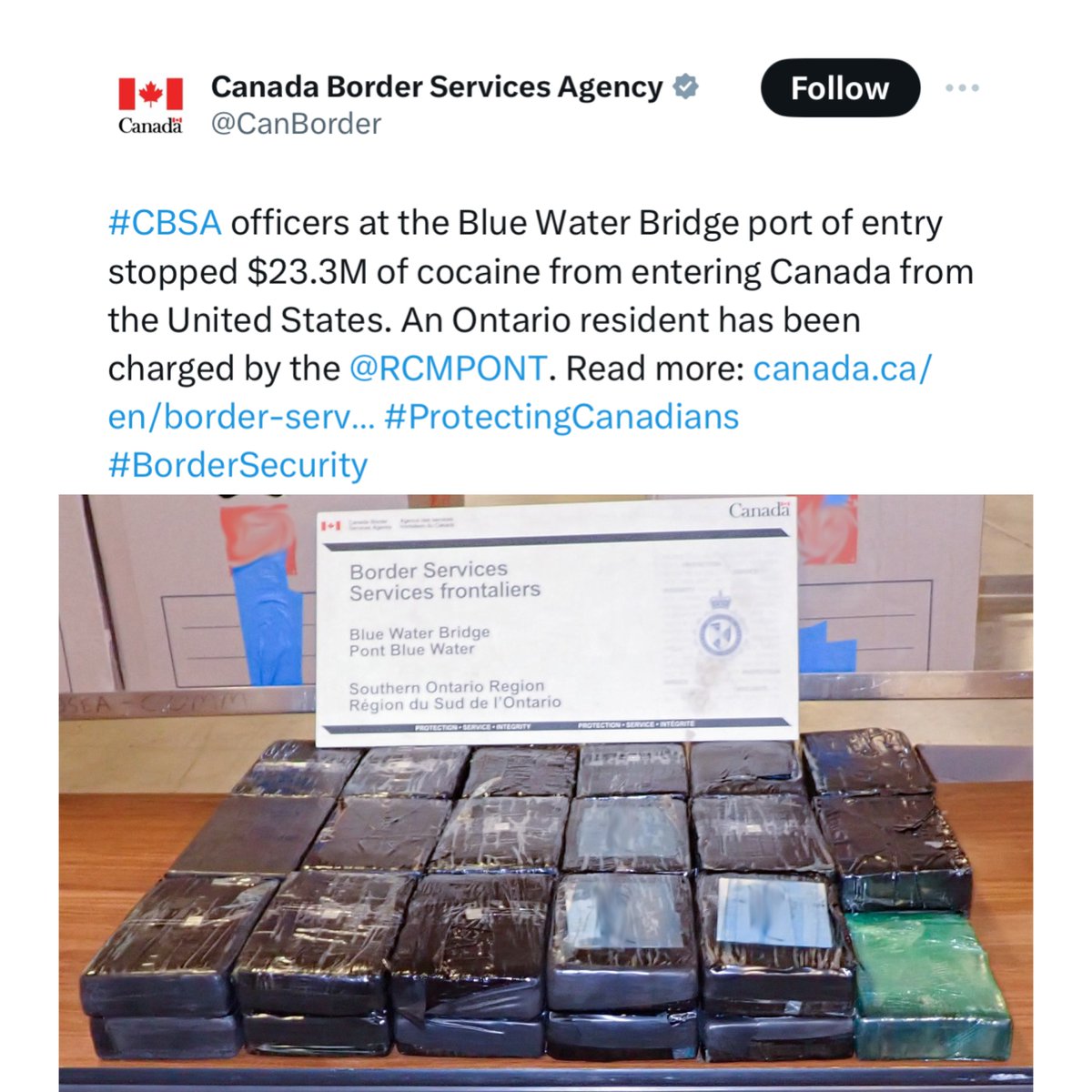 6ixbuzztv's tweet photo. Canadian truck driver Karamveer Singh from Brampton has been arrested after allegedly being caught with 187 kilograms of c*caine in his truck, with an estimated street value of $23.3 million https://t.co/K0Pro2iHhM