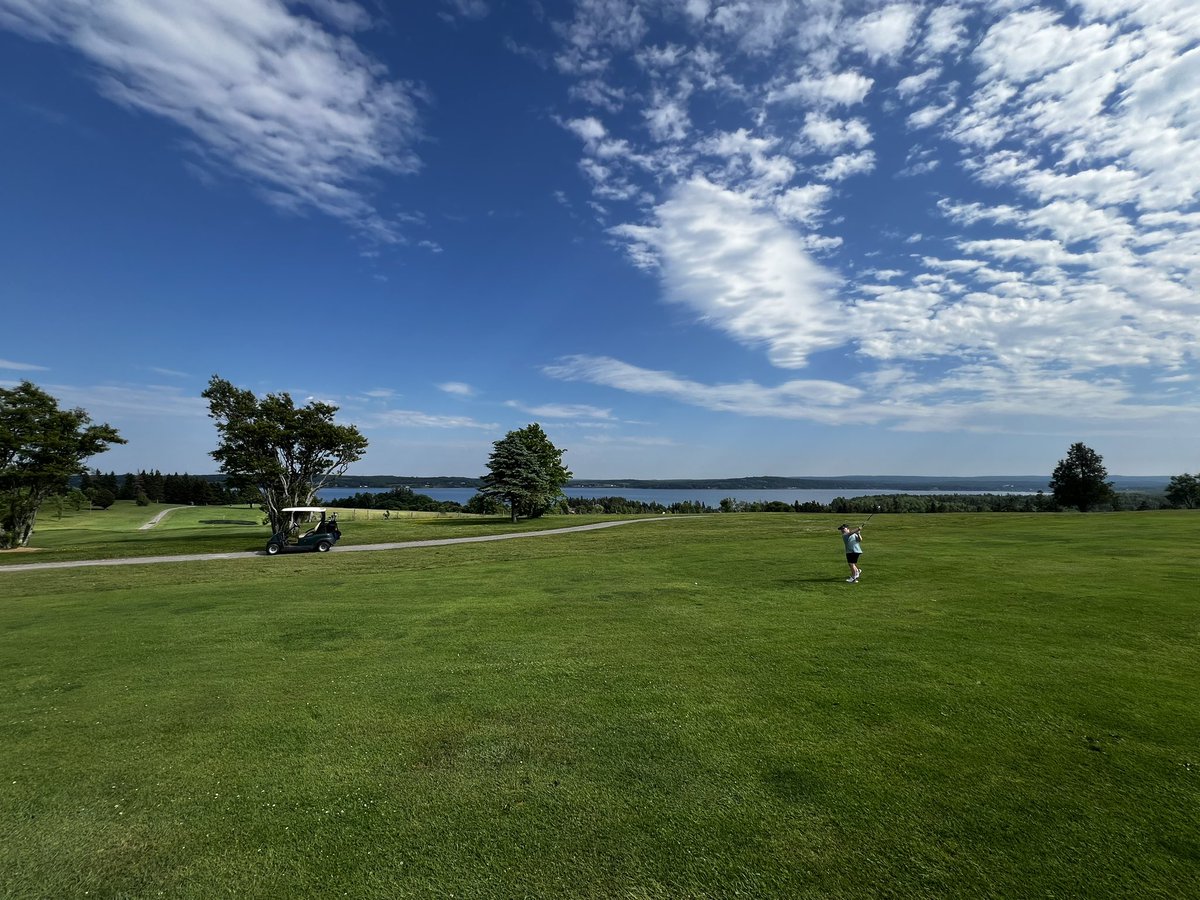 itsteeznow's tweet image. Finishing the day off with 9 holes with E! Always make time for family. IRL is important too.