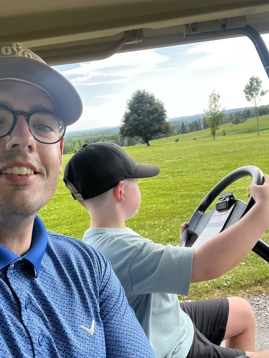 itsteeznow's tweet image. Finishing the day off with 9 holes with E! Always make time for family. IRL is important too.