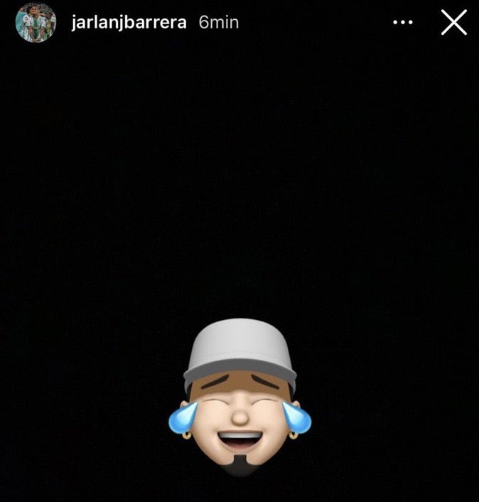 SOLO_JUNIOR's tweet photo. ❌ • ¡NUNCA OLVIDAR! Además de cagón, fue un malagradecido y resentido. 

Se fue sin dejar un peso, luego de botar el penal más importante de nuestra historia, se burló del escudo y la afición, y ahora que su carrera decae llora para volver? 

AQUÍ NO TE QUEREMOS @JarlanJBarrera https://t.co/ltCKYb6sOr