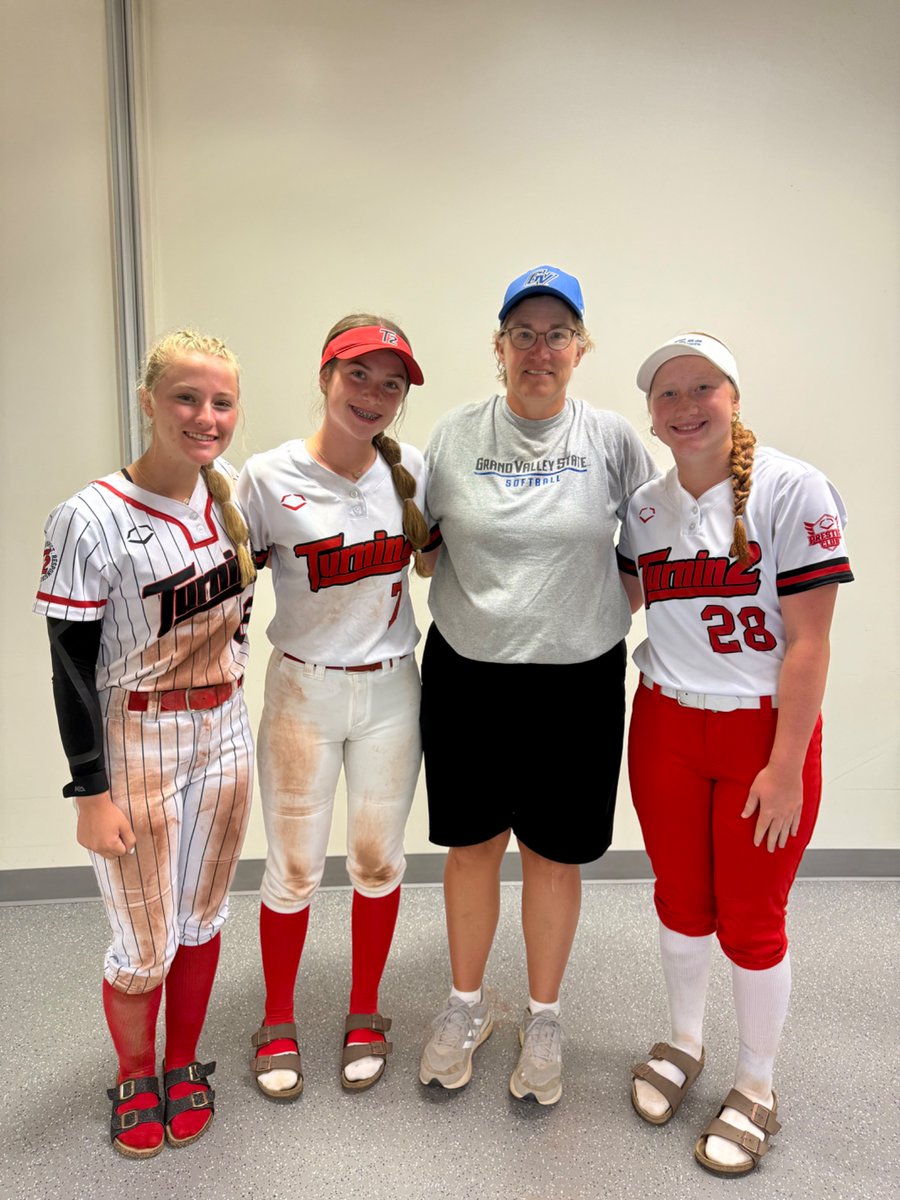 Thank you Coach Callihan, <a href="/coachjen_gvsu/">Jen Rivera</a>, and <a href="/CoachA_A_Ron/">Aaron Daldos</a> for putting on a great camp! It was so much fun to be able to talk to the players and get a lot of reps. I was bummed we had to end early due to the heat but I loved the Q&amp;A! Can’t wait to be back! ⚓️🆙