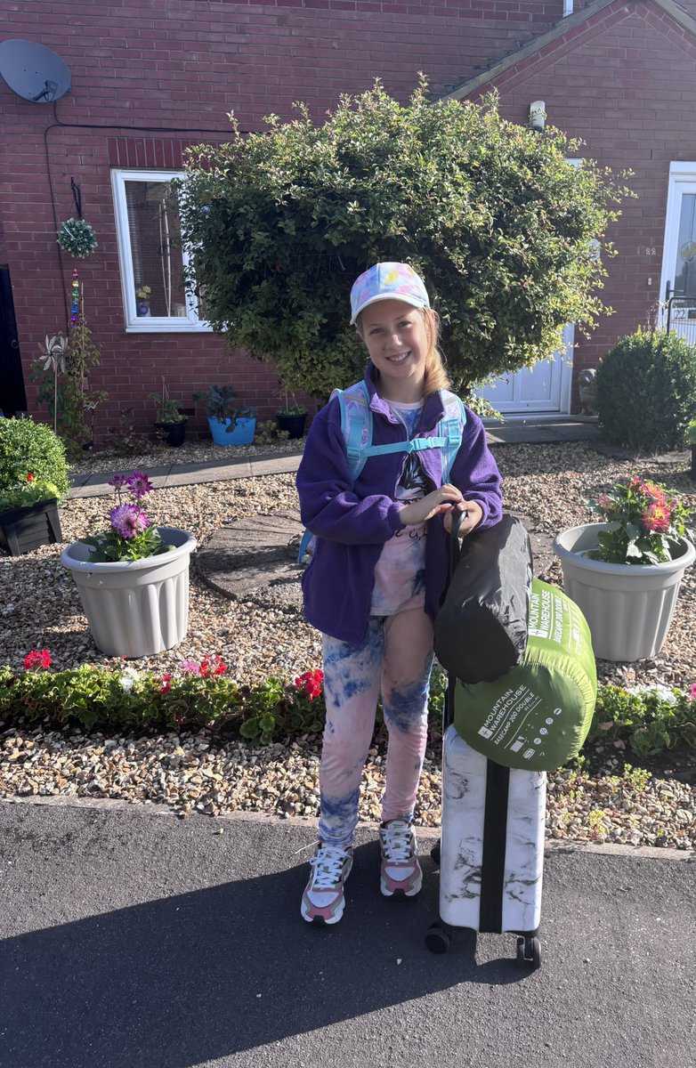 MichelleDenove1's tweet photo. My girl had an amazing time on her first residential (I was a bit dubious) but she had the best time… #shesgrowingupfabschoolmakingmemories😍 https://t.co/fhAikzye2i