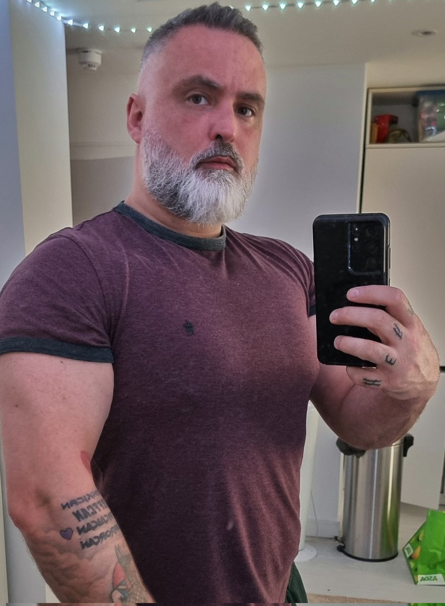 speedbencher's tweet photo. Honestly...I am going to try and beat my last orgasm and actually try and hit my own face. Wanna see? Come to my onlyfans now!! Will post the attempt tonight.
https://t.co/h5O2uK10Fi 

#hot #messy #cum #daddy #dom #adult #onlyfans https://t.co/5w204iqVgc