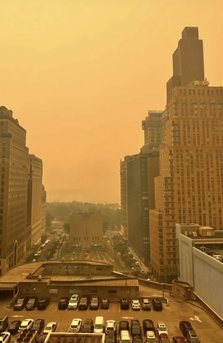 Today is up there with smoke day as the worst weather day in NYC.