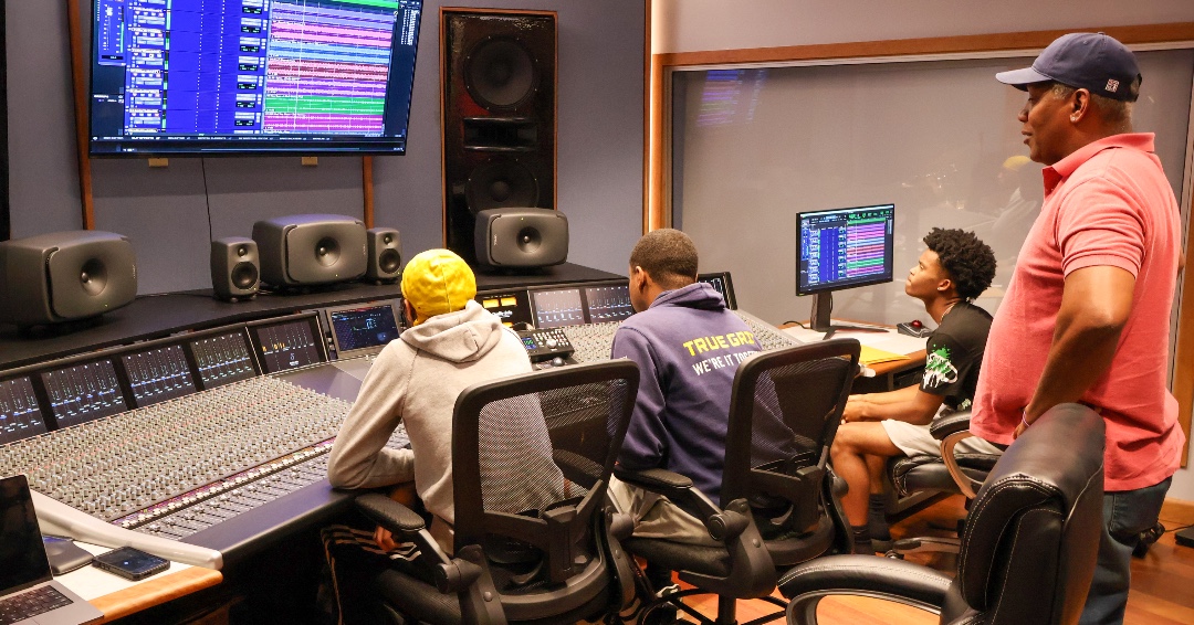 SouthernU_BR's tweet image. Southern University is launching a new bachelor's program in digital media arts this fall — combining creativity, technology, and storytelling.
For more, visit subr.edu.
#WeAreSouthern #HBCU