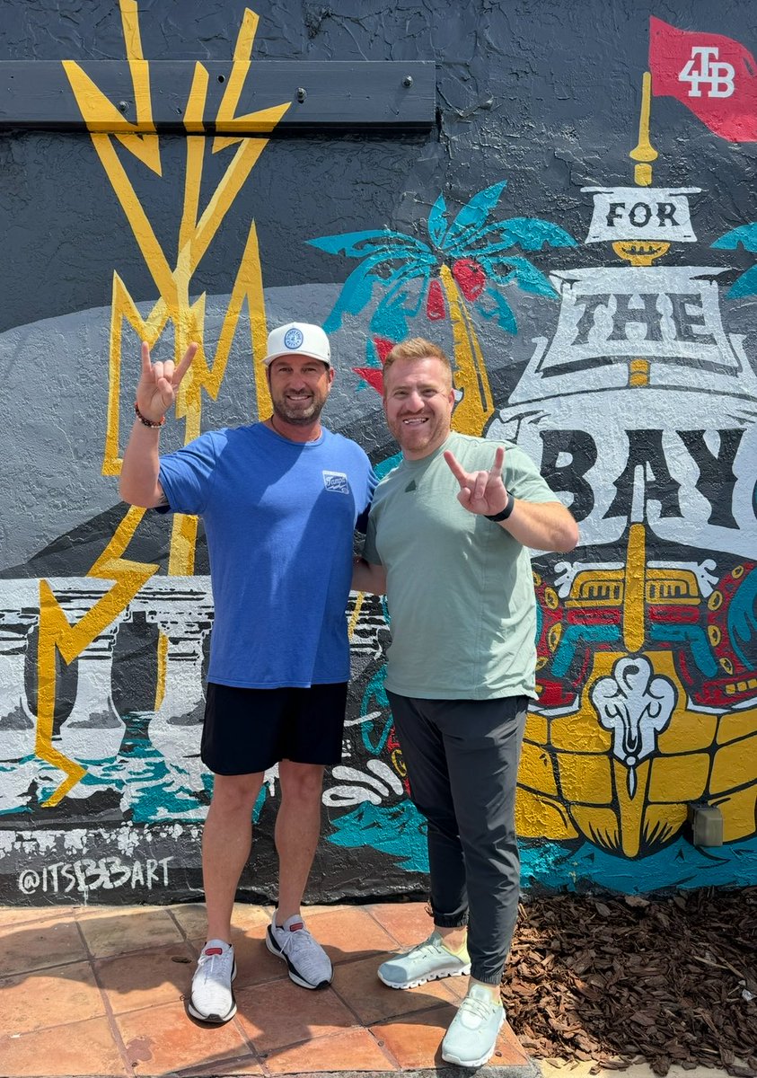Happy Birthday <a href="/CoachGolesh/">Alex Golesh</a>! Thanks for always being #FortheBay 🤘