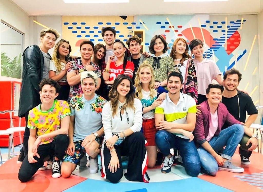No es solo un elenco... es una familia. Y se merecen un reencuentro, ¿no? 😉🌈

TODO VUELVE. #6AñosDisneyBia