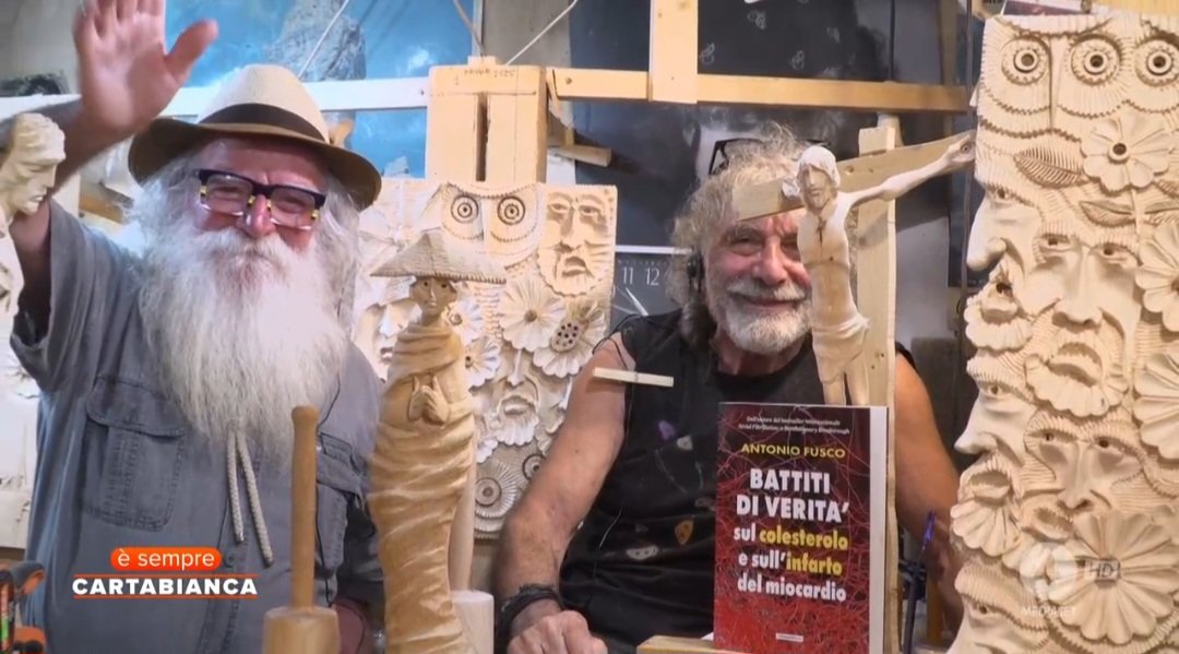 Un saluto da Poiana e Mauro

<a href="/CartabiancaR4/">È sempre Cartabianca</a> #èsemprecartabianca