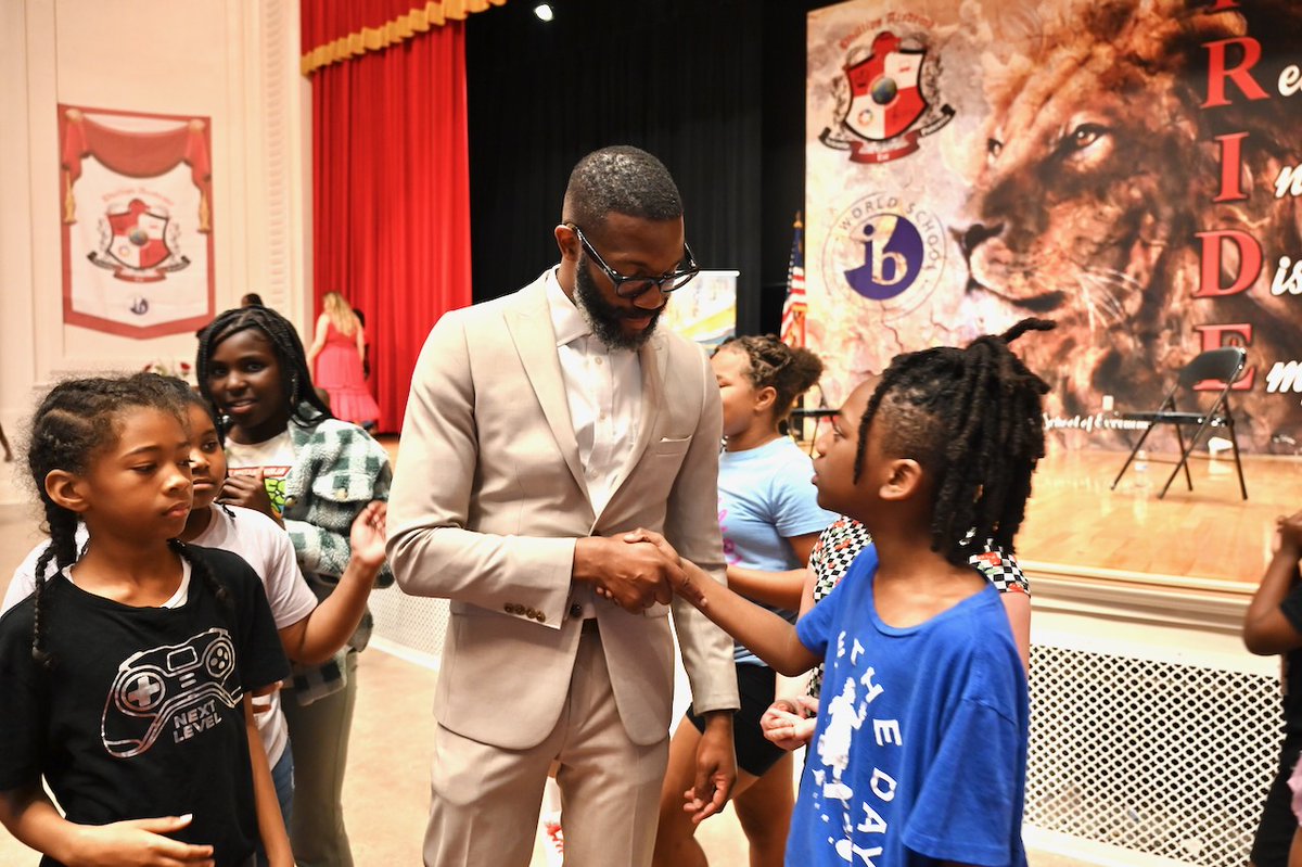 Birmingham City Schools🎓 (@bhamcityschools) on Twitter photo Mayor <a href="/randallwoodfin/">Randall Woodfin</a> joined students at Phillips Academy today to discuss some of the social justice issues that our rising fourth through sixth-grade scholars have been investigating and researching as part of the Superintendent's Academy. #SuccessStartsHere Mayor <a href="/randallwoodfin/">Randall Woodfin</a> joined students at Phillips Academy today to discuss some of the social justice issues that our rising fourth through sixth-grade scholars have been investigating and researching as part of the Superintendent's Academy. #SuccessStartsHere