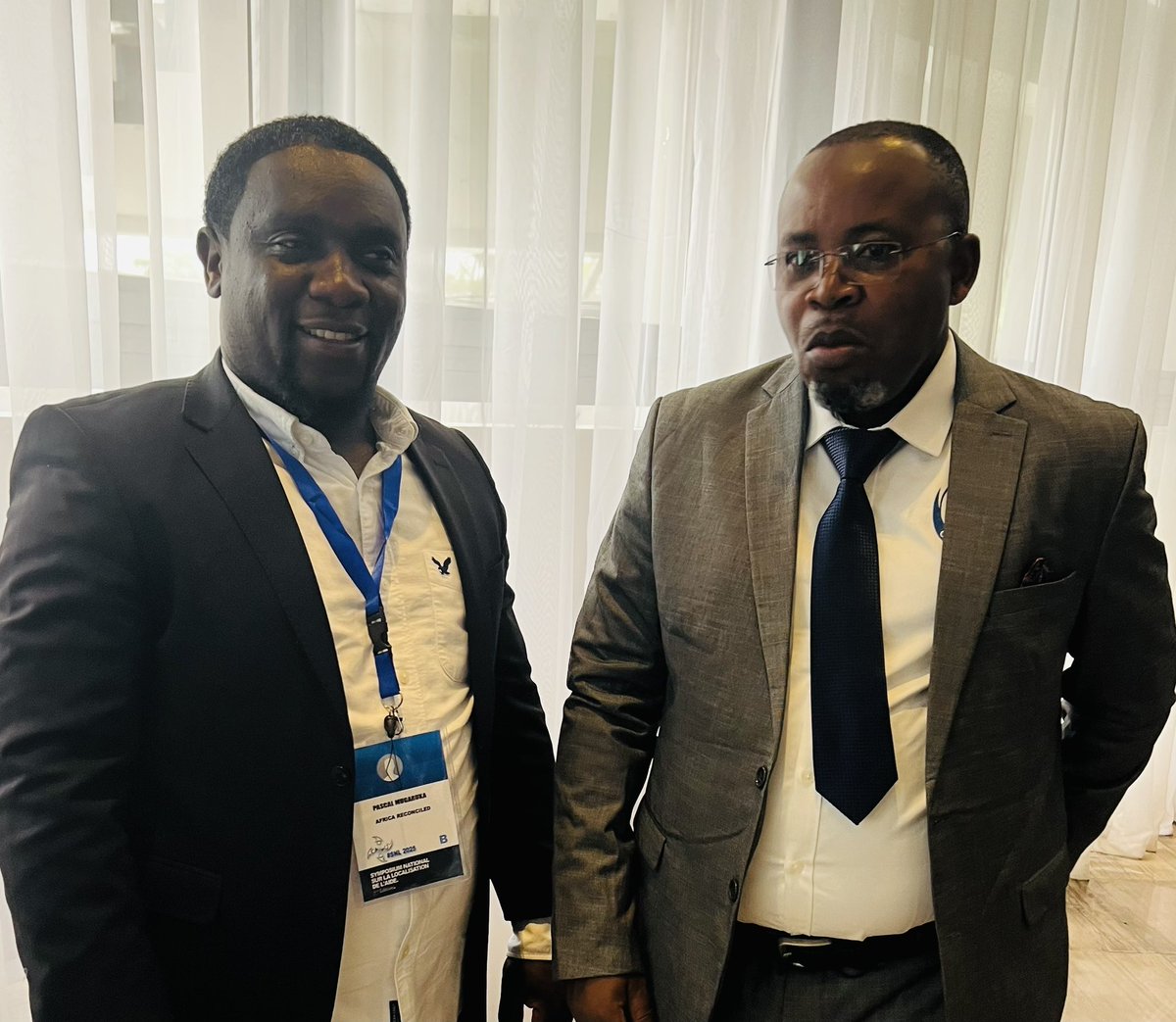 PascalMugaruka's tweet image. Africa Reconciled, à travers son Directeur Exécutif Pascal Mugaruka , prend part activement au forum des ONG nationales organisé par CONAFOHD RDC . Ce symposium constitue un cadre de réflexion stratégique et de prise de décisions concertées autour des enjeux majeurs touchant le…