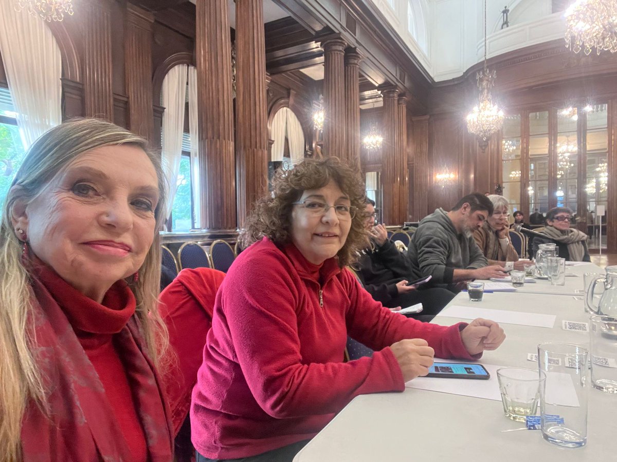 Hoy en la @legiscaba | Mesa de trabajo sobre residuos para la elaboración del Código Ambiental🌱

🚮Después de 30 años, un fallo judicial obliga a que la Legislatura lo sancione ¿Ocurrirá o será solo un ejercicio para distraernos? ♻️

#RSU #Residuos